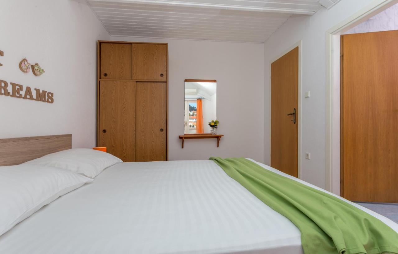 Apartments Marija Bibic Hvar Town Exteriör bild